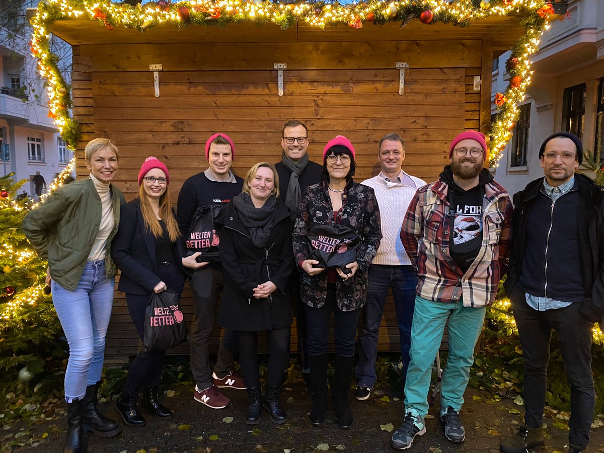 MBSachsenAnhalt's tweet image. Ministerin Eva #Feußner hat den neuen Podcast des Bildungsministeriums vorgestellt. Die Pilotfolge und die erste Folge von „Weltenretter – Mission Lehrkraft“ sind jetzt online und auf Podigee, Spotify und Co. abrufbar. …ltenrettermissionlehrkraft.podigee.io #weltenretter /jh