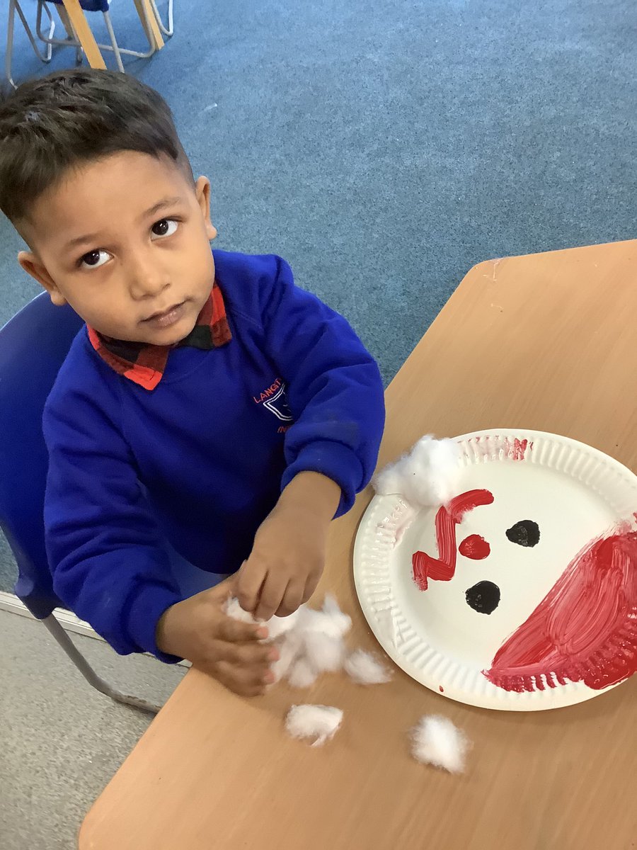 LangtonsInfant's tweet photo. “It’s beginning to look at lot like Christmas” 🎶 Nursery have really enjoyed taking part in some Christmas activities and decorating out classroom. 🎄🎅 https://t.co/tDJNC9ZOoJ