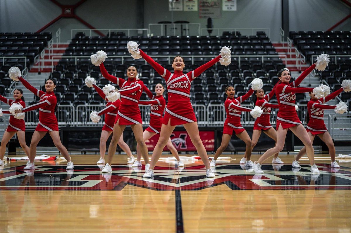 TheRobNoble's tweet photo. @mustang_pom Community Showcase was awesome to see yesterday. Photos are here

https://t.co/Fp08D7PLY7

#wearemustang #mustangps #pom https://t.co/q0YJVAylIX