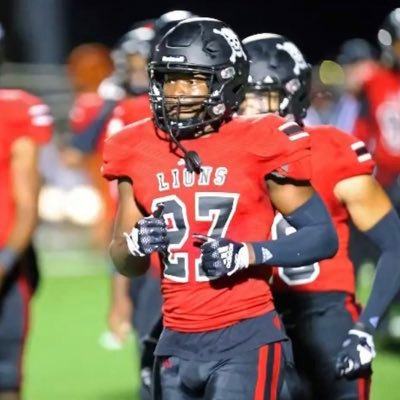 JUCOFFrenzy's tweet photo. .. @KenoShelby_27 JUCO DB 6'0 188. C/O 2023. DEC GRAD @EMCCathletics HL https://t.co/NFCysA11IK https://t.co/oFpUFhJxKn