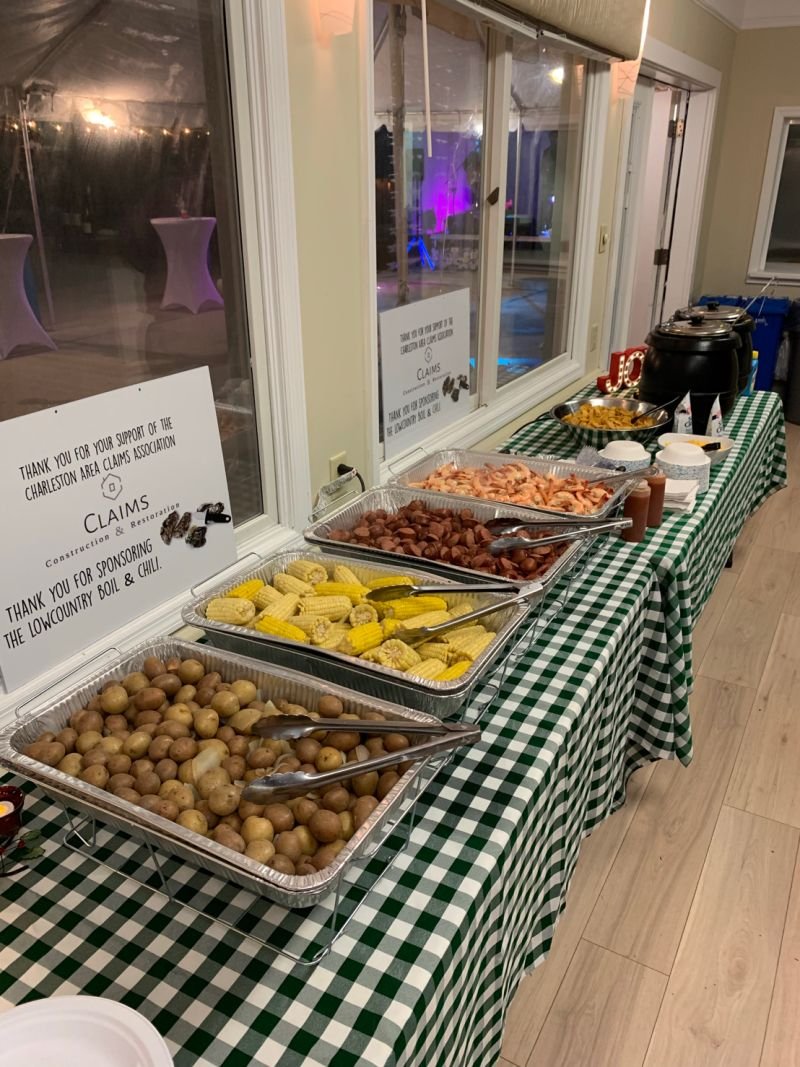 WarrenForensics's tweet image. What a fun weekend representing @WarrenForensics at Charleston Area claims Association annual oyster roast.  Such a great event for such a great cause.