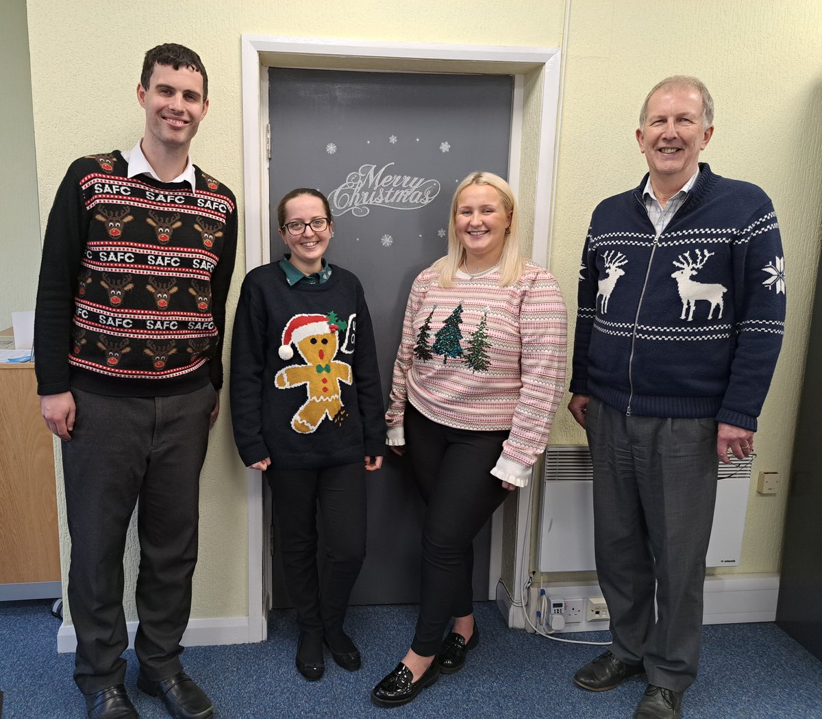 TaxAssistDurham's tweet photo. Christmas jumpers are out in full swing as we celebrate our 10th year trading! Thank you for all our clients for continuing to support us &amp; if you think we can help with your tax needs, please pop in or drop us a message! 🎉#taxassist #accountants #10thanniversary https://t.co/u0s3fYS0Su