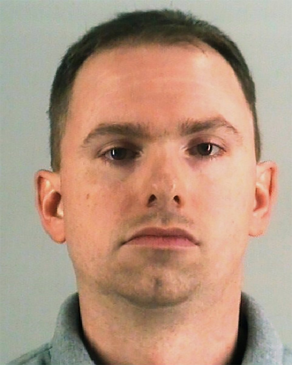 The murder trial of the Texas cop who killed #AtatianaJefferson begins today.

Aaron Dean shot Jefferson through a window as she played video games with her 8-year-old nephew after a nonemergency call about an open door, never identifying himself as police. He pleaded not guilty.