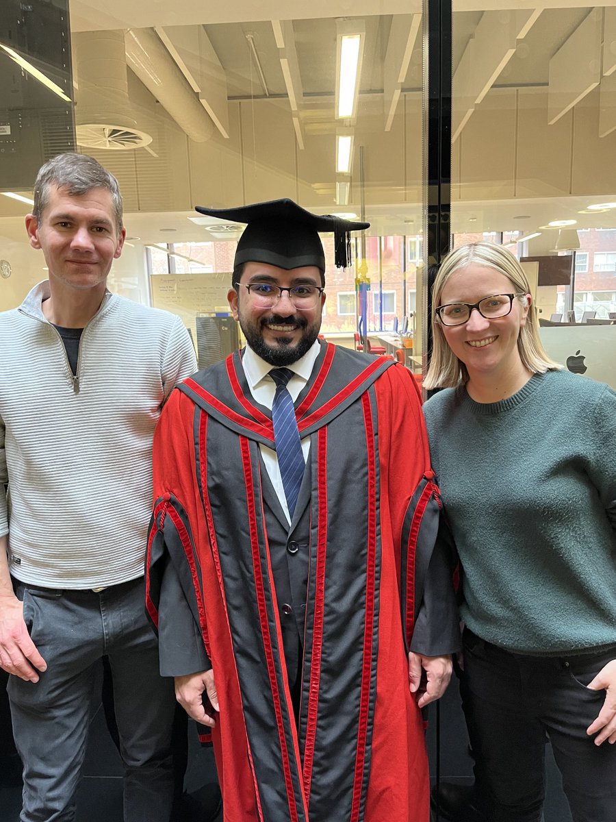 LauraHBPhysics's tweet photo. Many congratulations to ⁦⁦@hamedalshammari⁩ who graduated today with his PhD in Physics from ⁦@livuniphysics⁩, Hamed worked on the evaluation of a radiation imaging system for proton therapy verification 🎉🥳👏 https://t.co/iWeXJsdRTb
