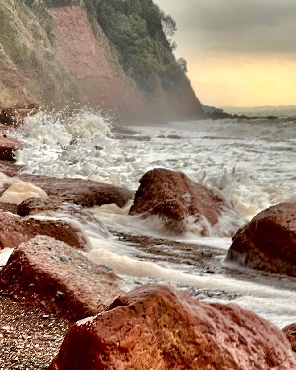 What world lies beyond that stormy sea I do not know, but every ocean has a distant shore, and I shall reach it.   <a href="/PiersSociety/">NationalPiersSociety</a> <a href="/Teignbridge/">Teignbridge</a> <a href="/teignnews/">teignnews</a> <a href="/VisitDevon/">Visit Devon</a> <a href="/TeignmouthLove/">Love Teignmouth</a> <a href="/TeignTourism/">Teignbridge Tourism</a> <a href="/BritishSeaside/">BritishSeaside      </a> @TeignmouthPier <a href="/DevonLiveNews/">Devon Live News</a> <a href="/DevonLife/">Devon Life</a> <a href="/TeignHeritage/">Teignmouth & Shaldon Museum</a>