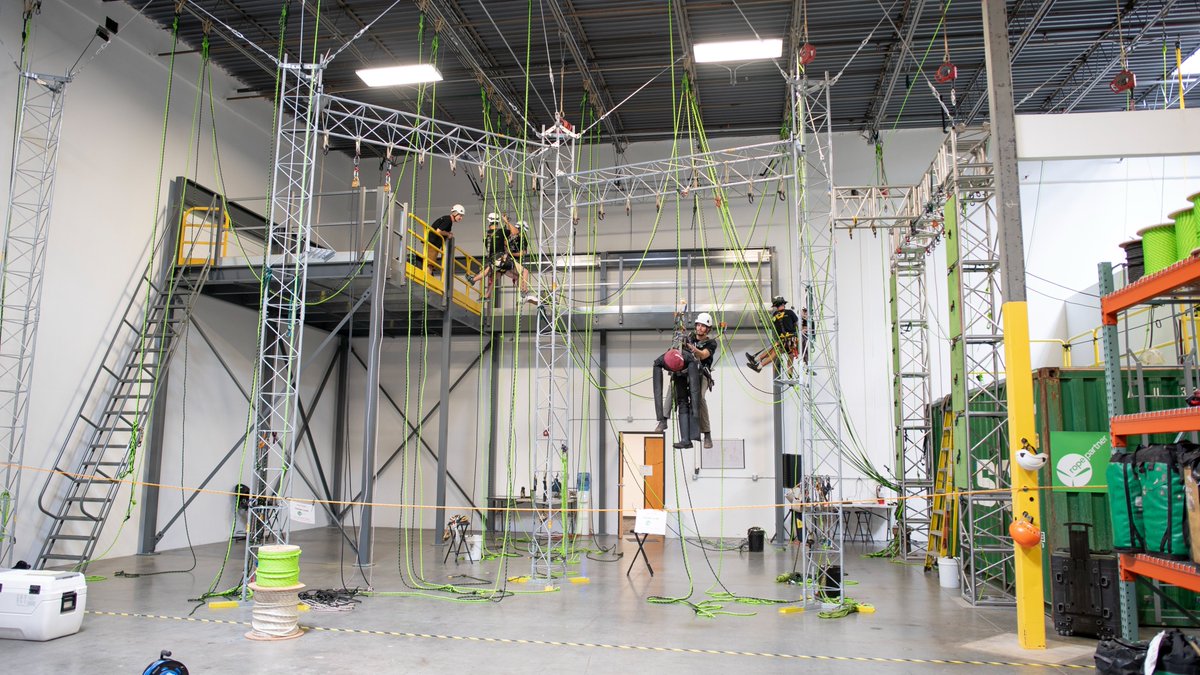 RopePartner's tweet image. The Rope Partner team is up and running at our new Denver HQ. Our new state-of-the-art facility was designed with height in mind to host our industry-leading rope access training and certifications. 

Stay tuned for our 2023 training schedule! 

#ropeaccess #windtechs