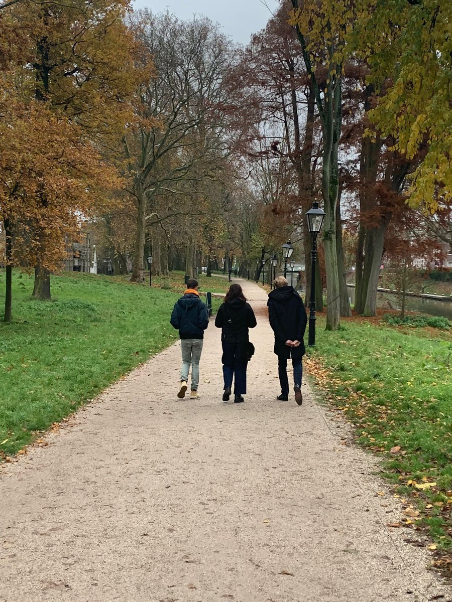 Van #PaarseVrijdag tot een theaterstuk. Freek Janssen van <a href="/COCNederland/">COC Nederland</a> en Hester Klein Tijssink van @TheaterAanZ helpen jongeren om zichzelf vrij en veilig te kunnen voelen. Ze dragen bij aan acceptatie in de klas én daarbuiten. 1/2