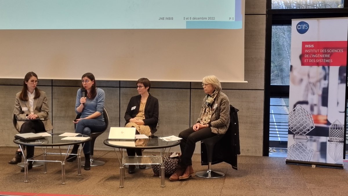CNRSingenierie's tweet photo. Aujourd'hui, ce sont les journées des nouveaux entrants #INSIS pour les chercheurs-ses, ingénieurs-es et techniciens-nes nouvellement recrutés au @CNRS.
Au programme, entre autres, l'histoire du #CNRS, la science ouverte, la prévention à la lutte contre les harcèlements... https://t.co/71EGGCLbHb