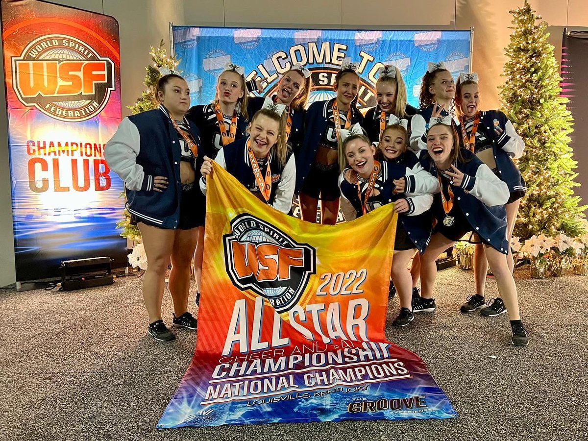 VENOM….WSF D2 SMALL SENIOR 3 NATIONAL CHAMPIONS! 🖤✌🏻