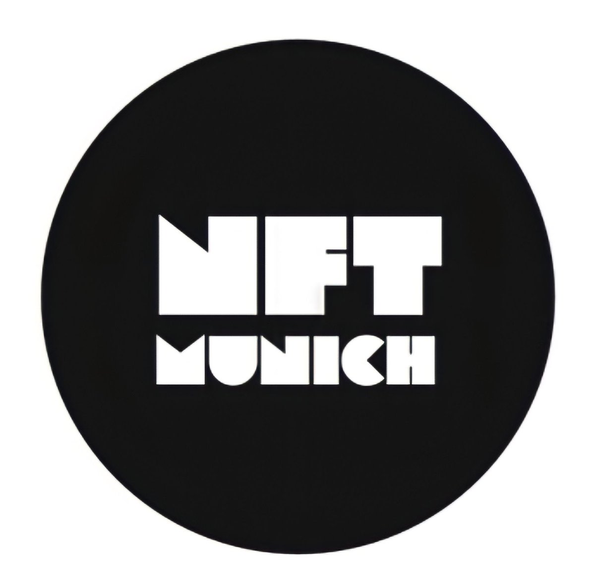 eragoth_crypto's tweet photo. We had all this great events this year.
@NFTlondon 
@nft_paris 
@NFT_NYC 

So let’s do another one next year in Germany!

Who wants to build with me #NFTMunich?

Would love to bring this hype to Germany 🔥 https://t.co/gQ9DsiOIA7