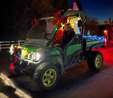 We had an awesome time attending the annual Zurich Santa Claus Parade.