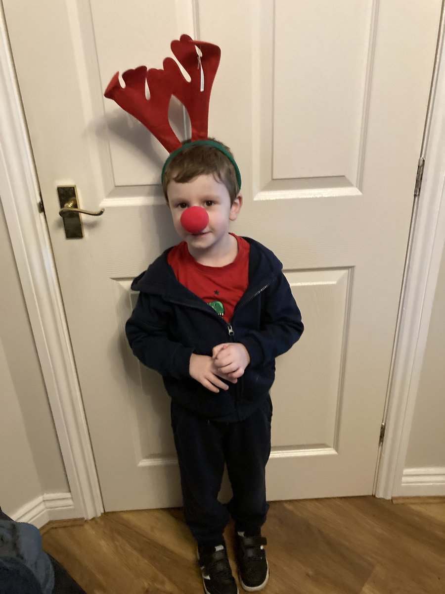 DudleyRachel's tweet photo. Reindeer run for #teessidehospice!! https://t.co/SwdkFEPHI8
