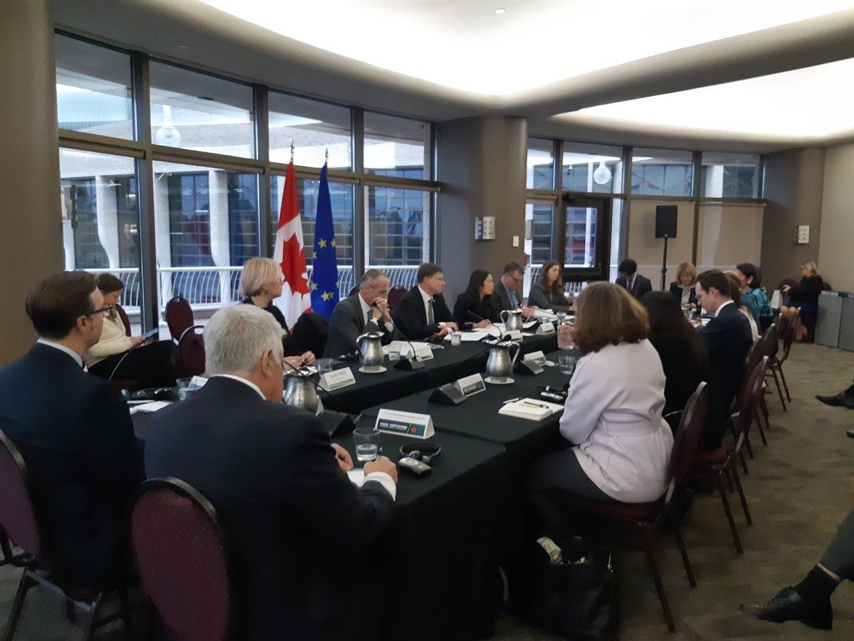 Great discussion during the visit of <a href="/VDombrovskis/">Valdis Dombrovskis</a> in #Canada last Friday. Thank you Minister <a href="/mary_ng/">Mary Ng</a> for hosting this inspiring meeting on #CETA. Let’s deepen our 🇨🇦🇪🇺 cooperation : Energy, Raw material, Sustainability, Supply chains !
👉 More on this : bit.ly/3uwBH1b
