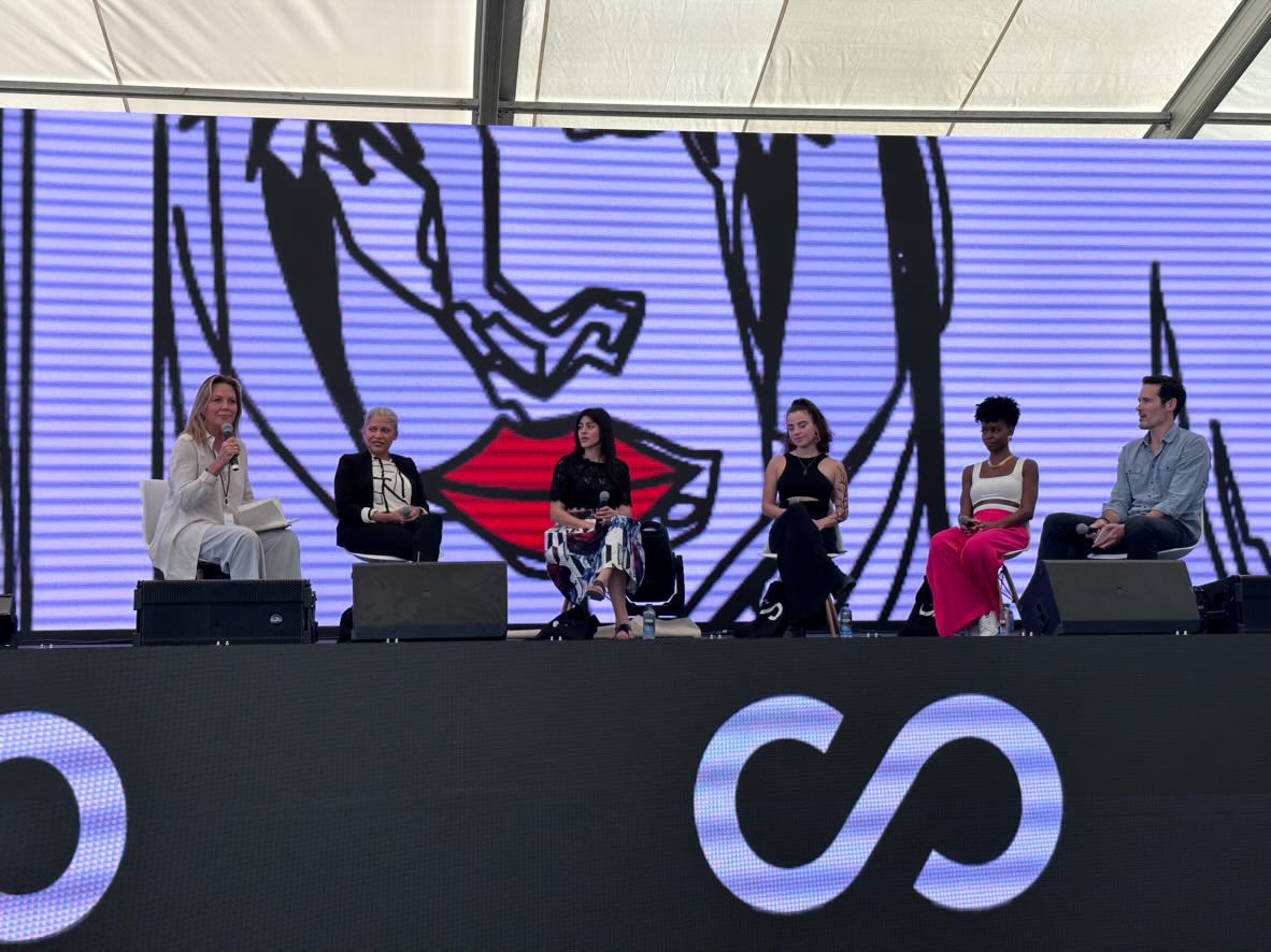 Trillionaire Empress Club TEC (Hiring Engineers) tweet media