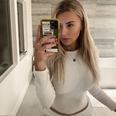 ElizabethVanny's tweet image. #NewProfilePic