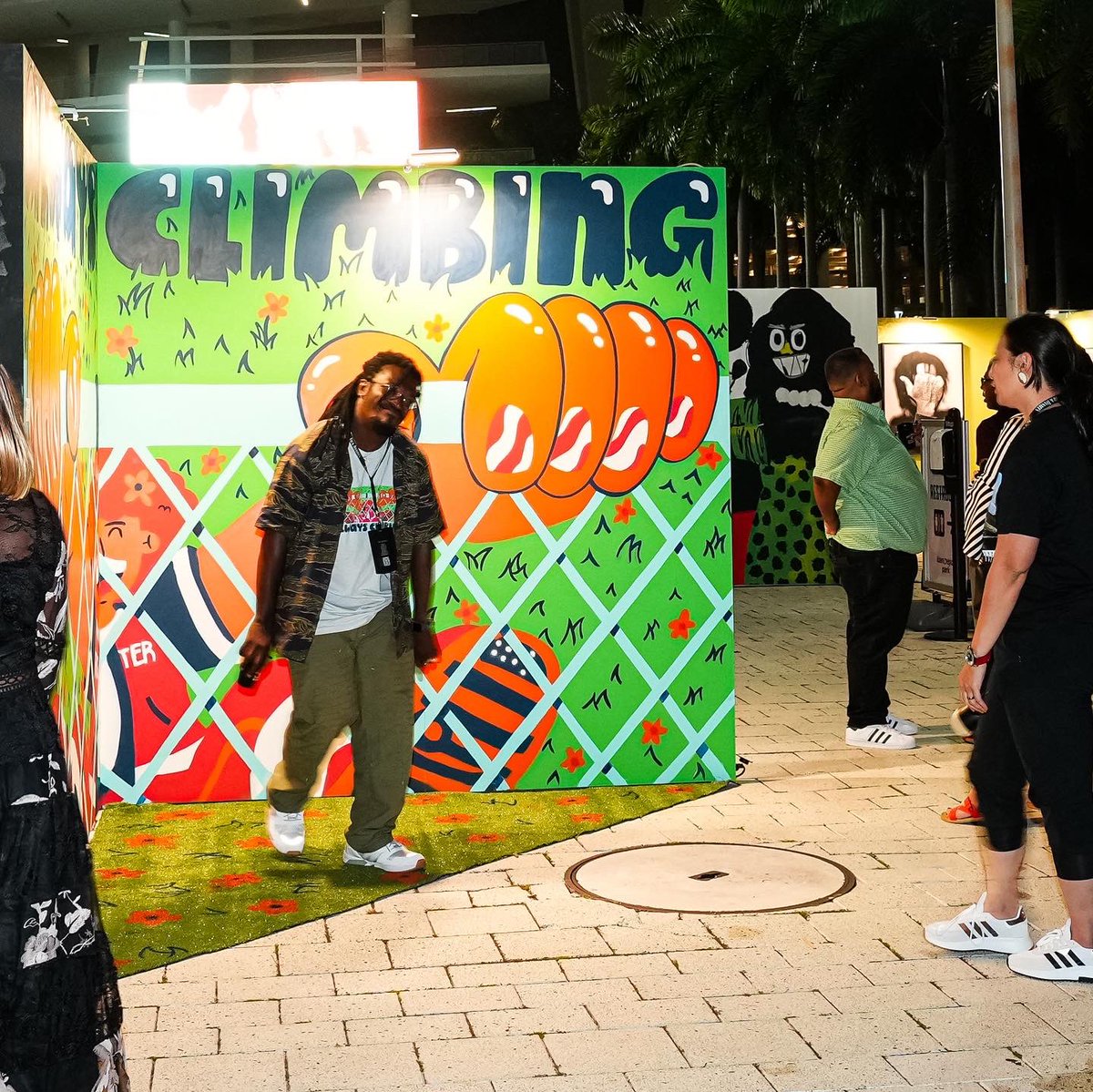Our favorite art week tradition! 

<a href="/CeeLoGreen/">CeeLo Green</a> shut it down for Art Beats and Lyrics this weekend on our West Plaza. #MakeItMiami