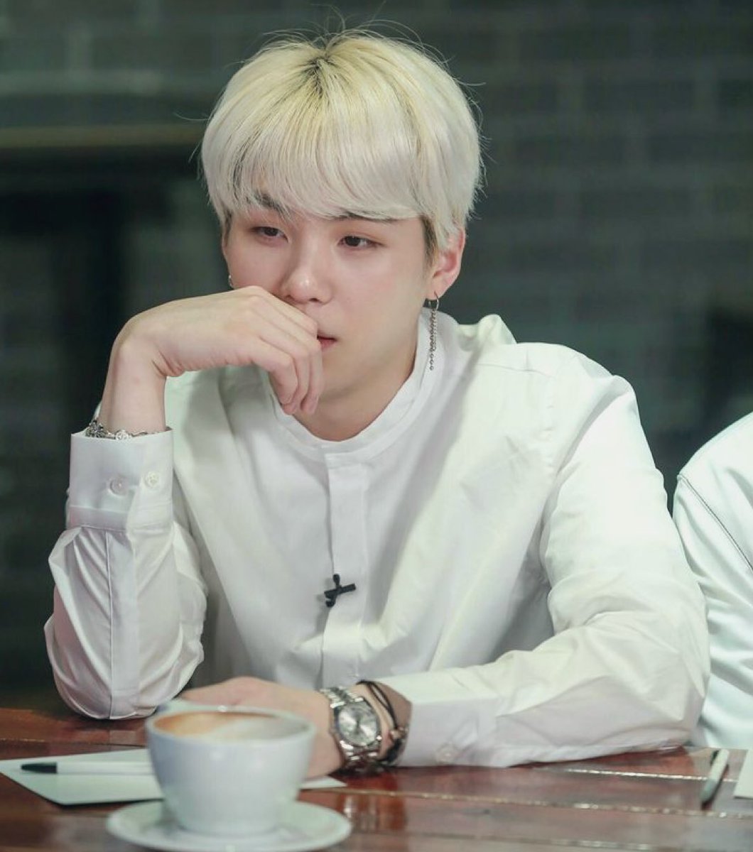 minjiiminie's tweet photo. yoonmin au—

as coworkers, yoongi and jimin’s relationship has developed from flirting to kissing and more until they hook up in the shop’s deposit, not knowing that seokjin, the owner, has put cameras. once they found out, they have no other option but to steal the footage. https://t.co/hNDpEBqxSL