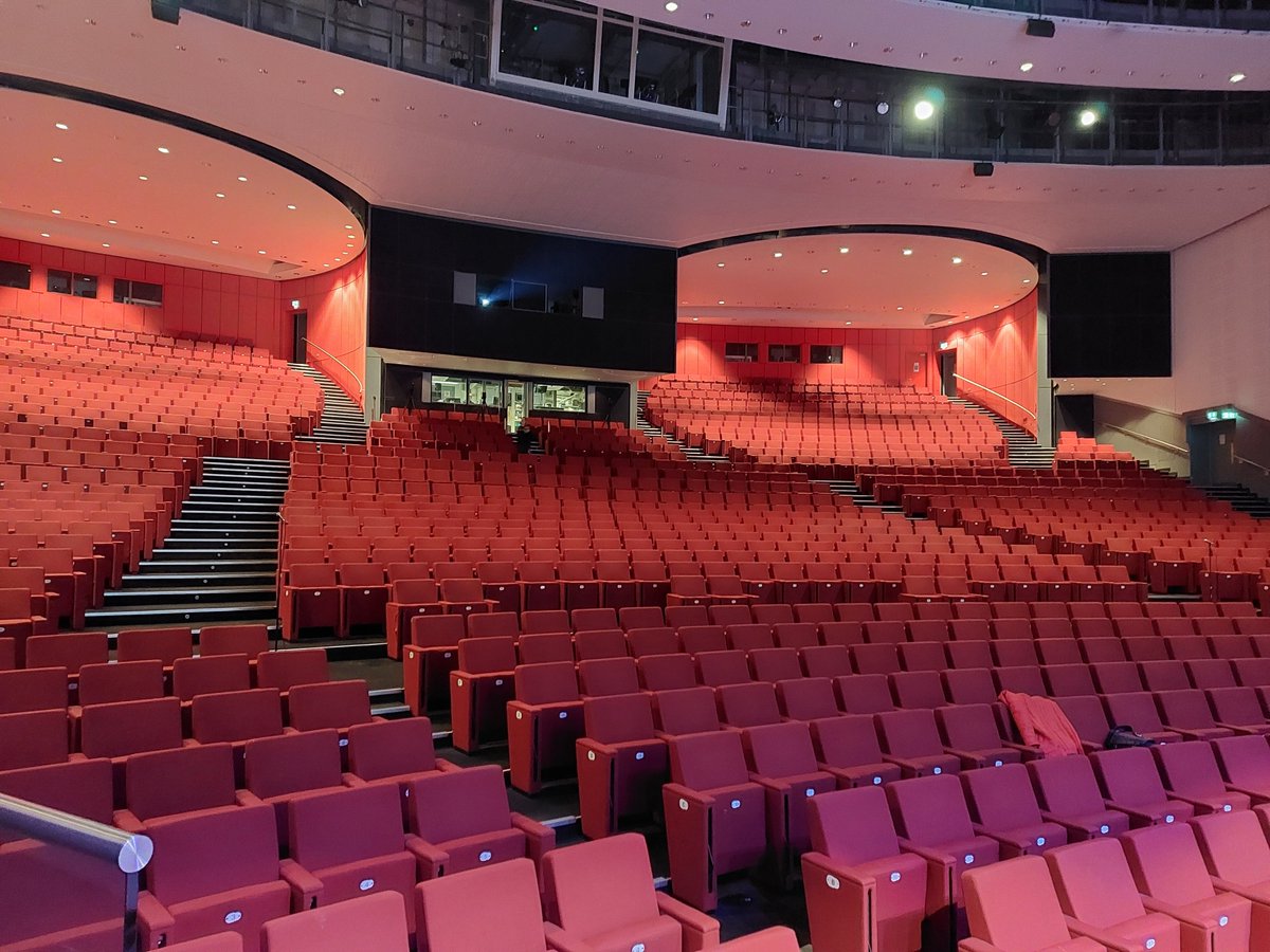 Nathalie Schmidt (@natha_schmidt) on Twitter photo 🤓Had a lot of fun chairing the #BSI22 Bright Sparks today - always the best sessions of the whole <a href="/bsicongress/">BSI Congress & Events</a> 🤩
Great to have them in the main auditorium this year (picture from before the session started😉)!
#FutureOfImmunology
<a href="/britsocimm/">British Society for Immunology</a> 🤓Had a lot of fun chairing the #BSI22 Bright Sparks today - always the best sessions of the whole <a href="/bsicongress/">BSI Congress & Events</a> 🤩
Great to have them in the main auditorium this year (picture from before the session started😉)!
#FutureOfImmunology
<a href="/britsocimm/">British Society for Immunology</a>