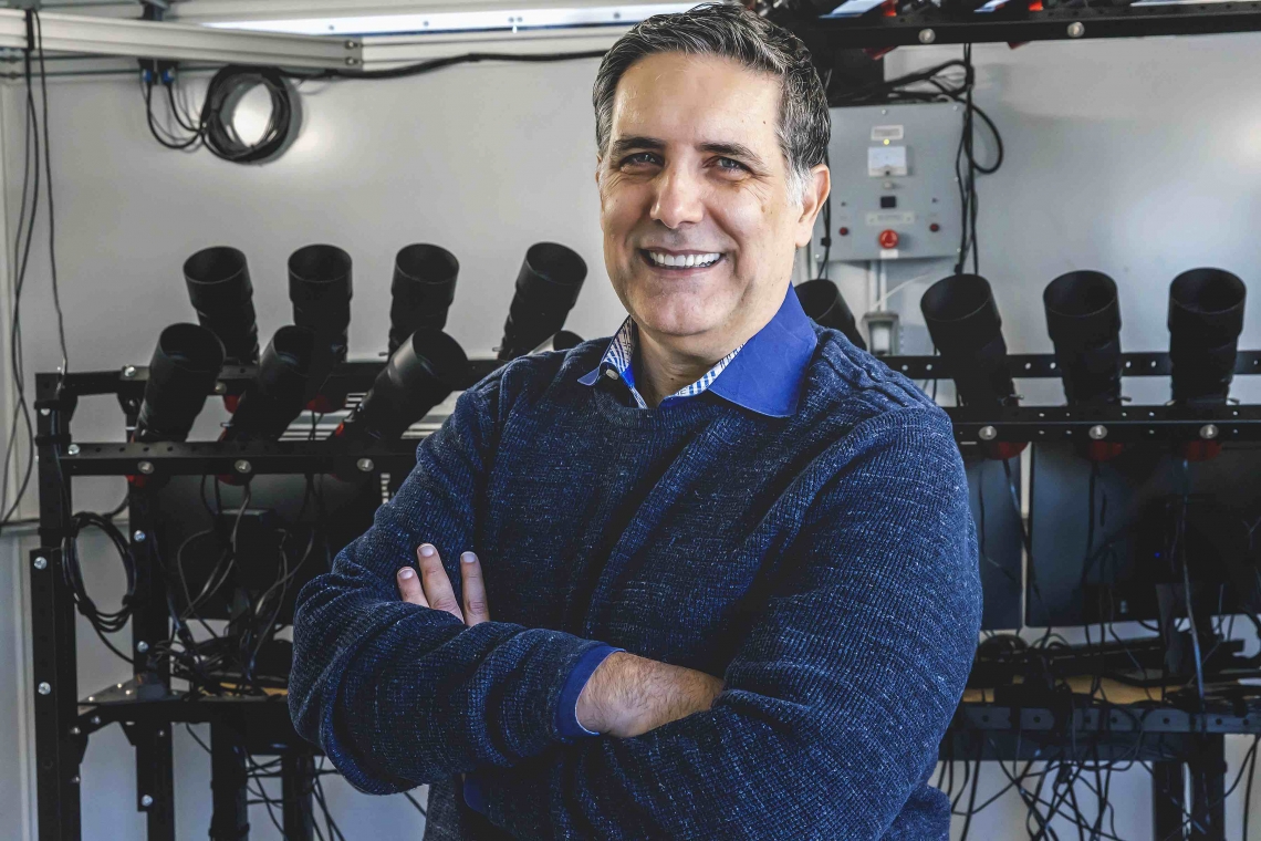 Roberto Furfaro, a University of Arizona professor of systems and industrial engineering, has been awarded $4.5 million to lead the development of improved guidance, navigation and control systems for autonomous vehicles operating at hypersonic speeds. bit.ly/3F0360B