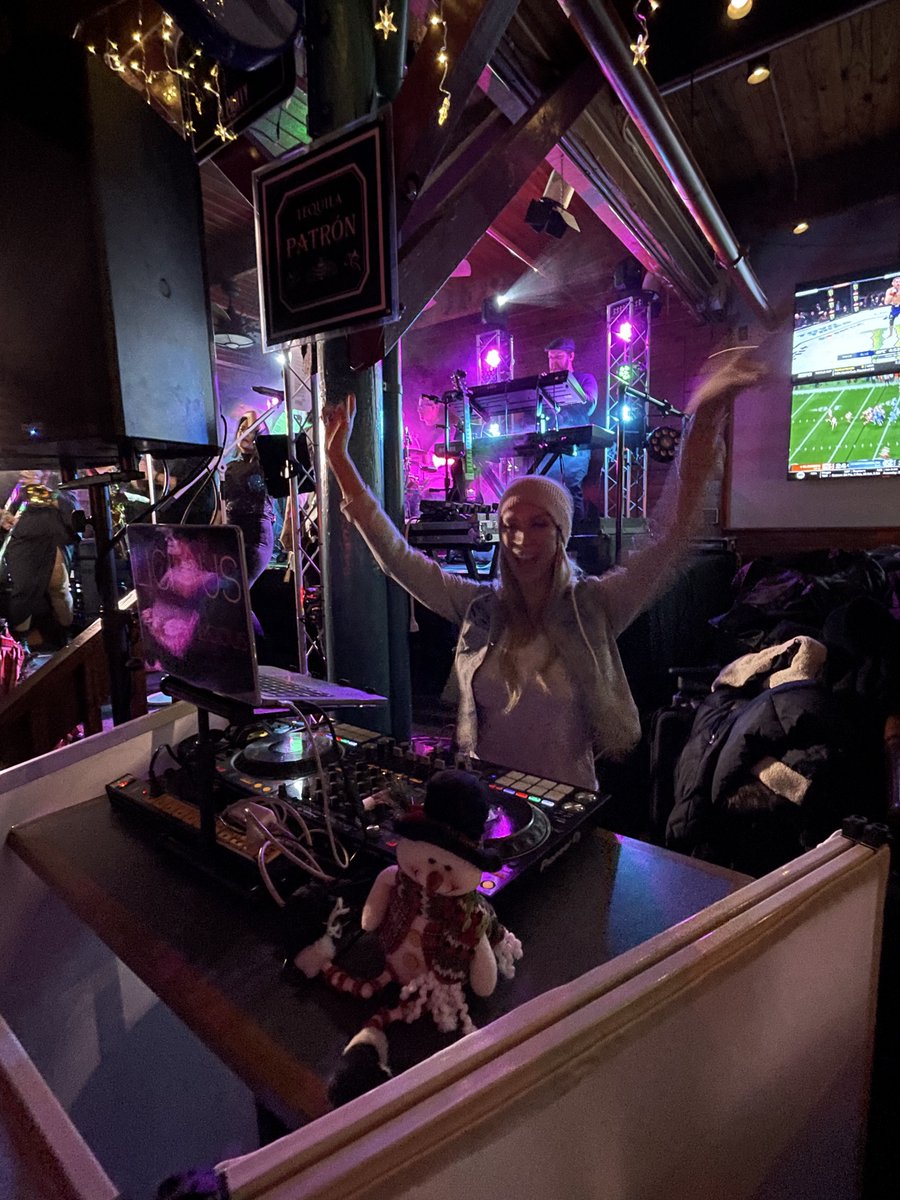 Our Toy Drive was a success! Thank you to everyone who came out and donated! Happy Holidays to all!🤗