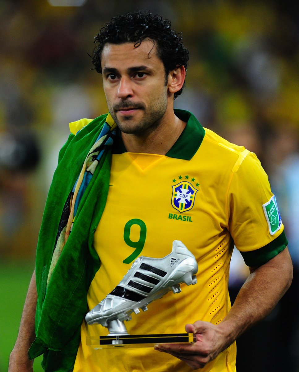 alcivanio's tweet photo. @aleexwoon @vaidesmaiar 😂achei que ele era aquele Fred jogador do Brasil https://t.co/4gMQGdZyv3