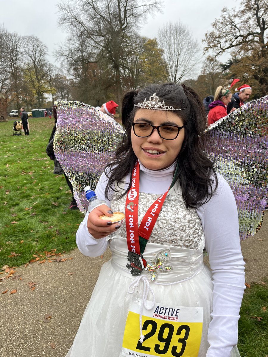 Thank you to everyone who came to support our #SantaDash yesterday. 
Special thanks to <a href="/WBSLeavesden/">Warner Bros. Studios Leavesden</a> for sponsoring the event, organisers <a href="/eventsatw/">ATW</a> , <a href="/dean4watford/">Dean Russell</a>
who started the races &amp; awarded the medals &amp; special thanks to all the volunteers who  helped on the day.