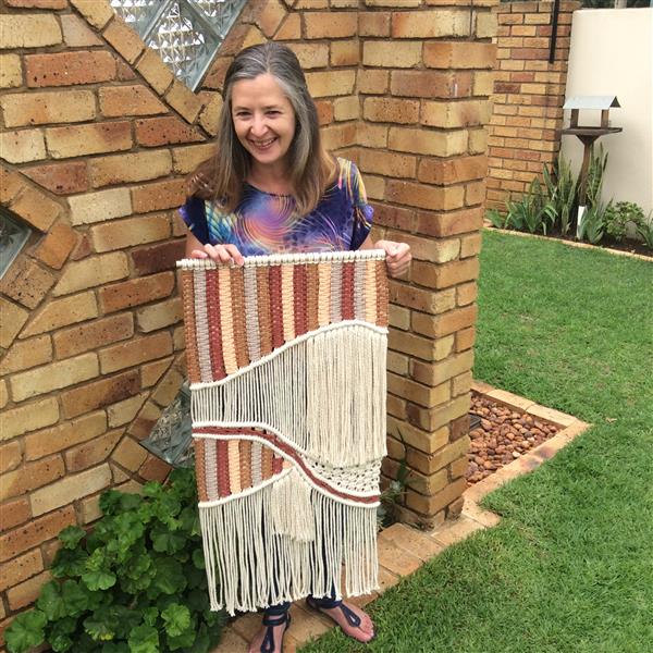 MacrameCraftSA's tweet image. Why not decorate your windows with a lovely boho macrame panel like this. Do you like the colours? 🦜

#whyknot #decorate #bohomacrame #homedecor #macramecurtain #macrame #macramecommunity #backtheunderdog #smallbusiness #southafrica