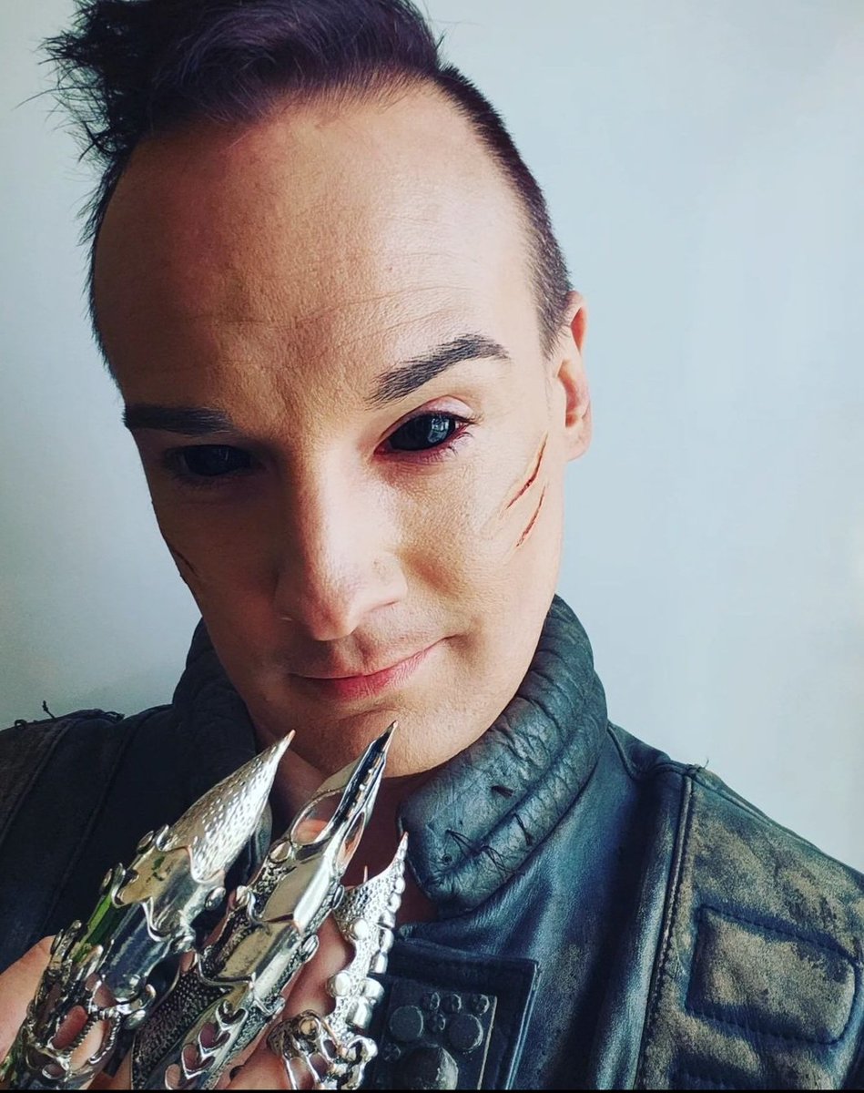 BrandonNyte's tweet photo. My debut in the short series, Warriors of the World, as the alien advisor, R'Nor.
#film #scifi #alienfrens #alien #movies #sfx #actor #actorslife #Villainous #Villain https://t.co/mA0fWSimzg