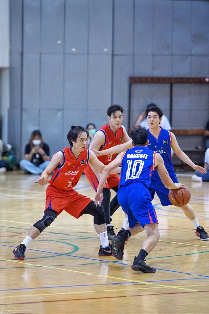 paperworm_shot's tweet photo. On fire!!!! 🏀🔥

#khaninch 
#อ้วนรังสิต 
#meennicha8
#saint_sup
#milsarut 
#kratingg 
#ta_warit 
#boattaratipa
#topiz_js 
#peterpanzz_w 
#3PlusStarMatchBasketball
#3PlusBasketballStarMatch https://t.co/Mq34sEE3fO