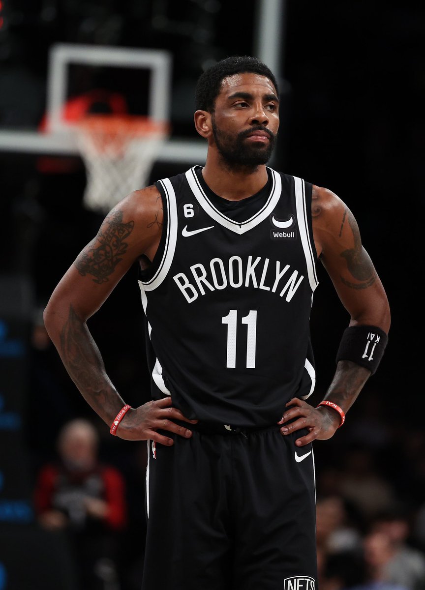 BleacherReport's tweet photo. A Nike spokesperson says Kyrie Irving is officially no longer a Nike athlete, per @ShamsCharania

Nike suspended its relationship with Irving a month ago https://t.co/W8abh2Boog