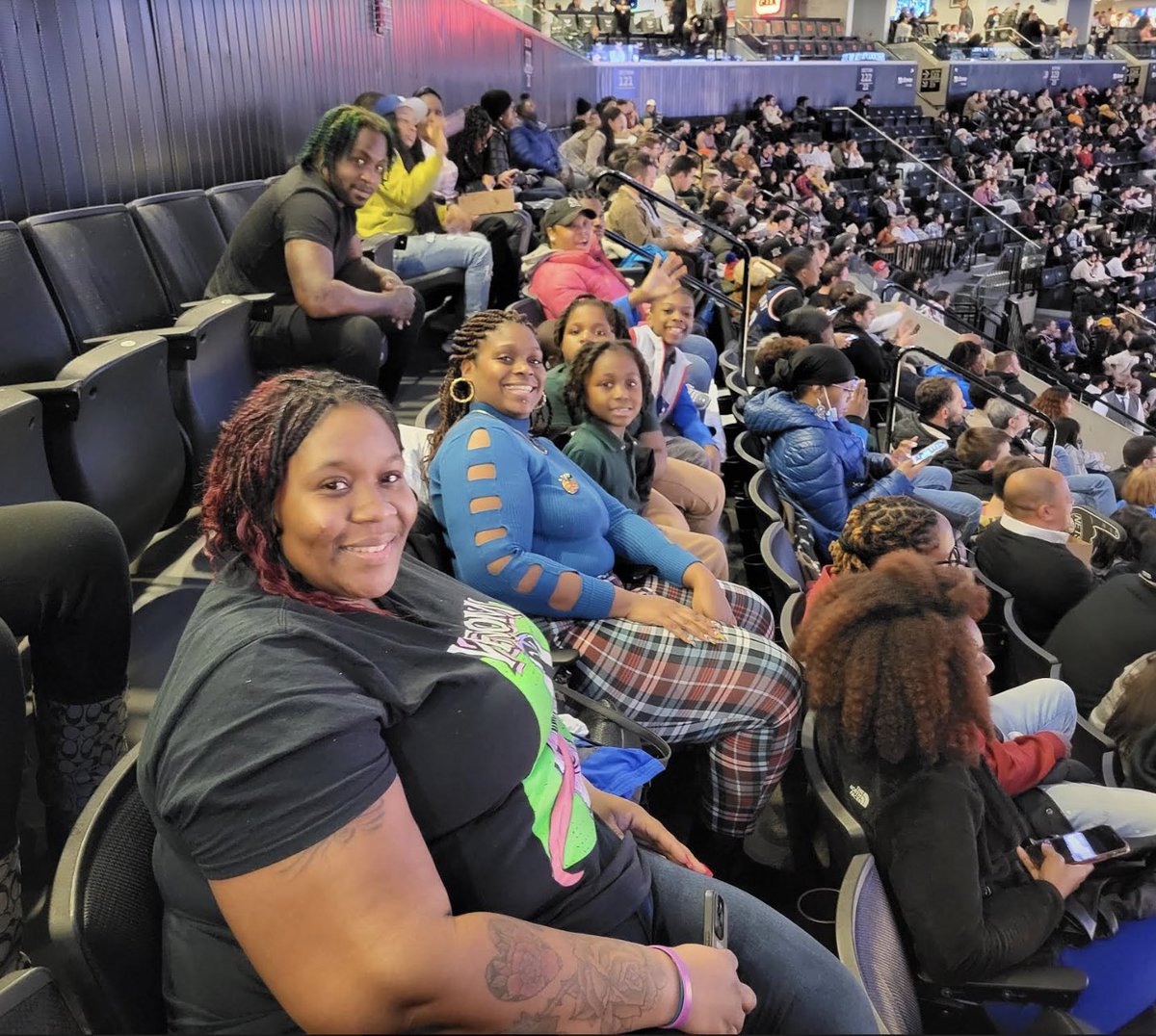 bsnbcs's tweet photo. BSNBCS Family Engagement Night! We took our families to witness the Brooklyn Nets 10th Anniversary Celebration against the Washington Wizards. We’re not new to this we’re true to this. #bsnbcsstrong💪🏾 https://t.co/l6uutZmp83