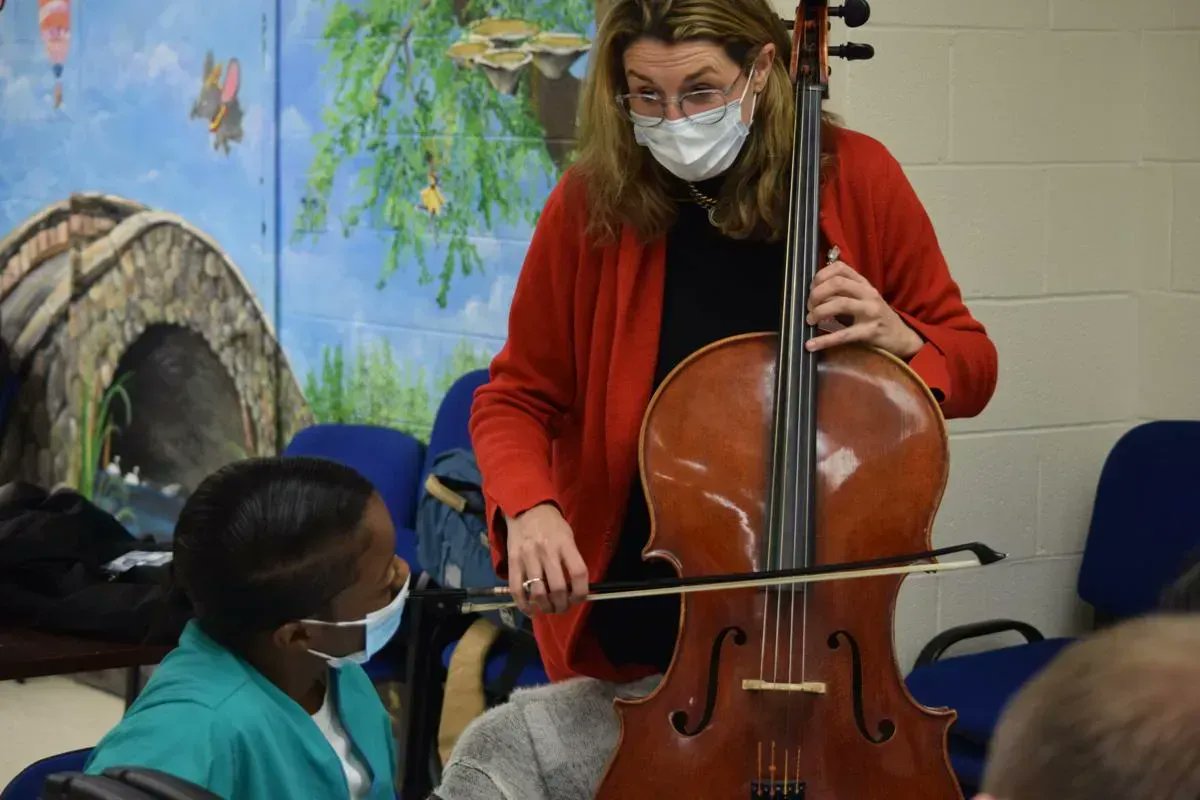 Carolina Lullaby Project, led by Assistant Professor of Cello Claire Bryant, was featured in the <a href="/PCColumbia/">Post and Courier Columbia</a>. The project pairs incarcerated new &amp; expecting parents/caregivers with professional artists to write &amp; sing lullabies for their babies. Read more: buff.ly/3gScqLZ