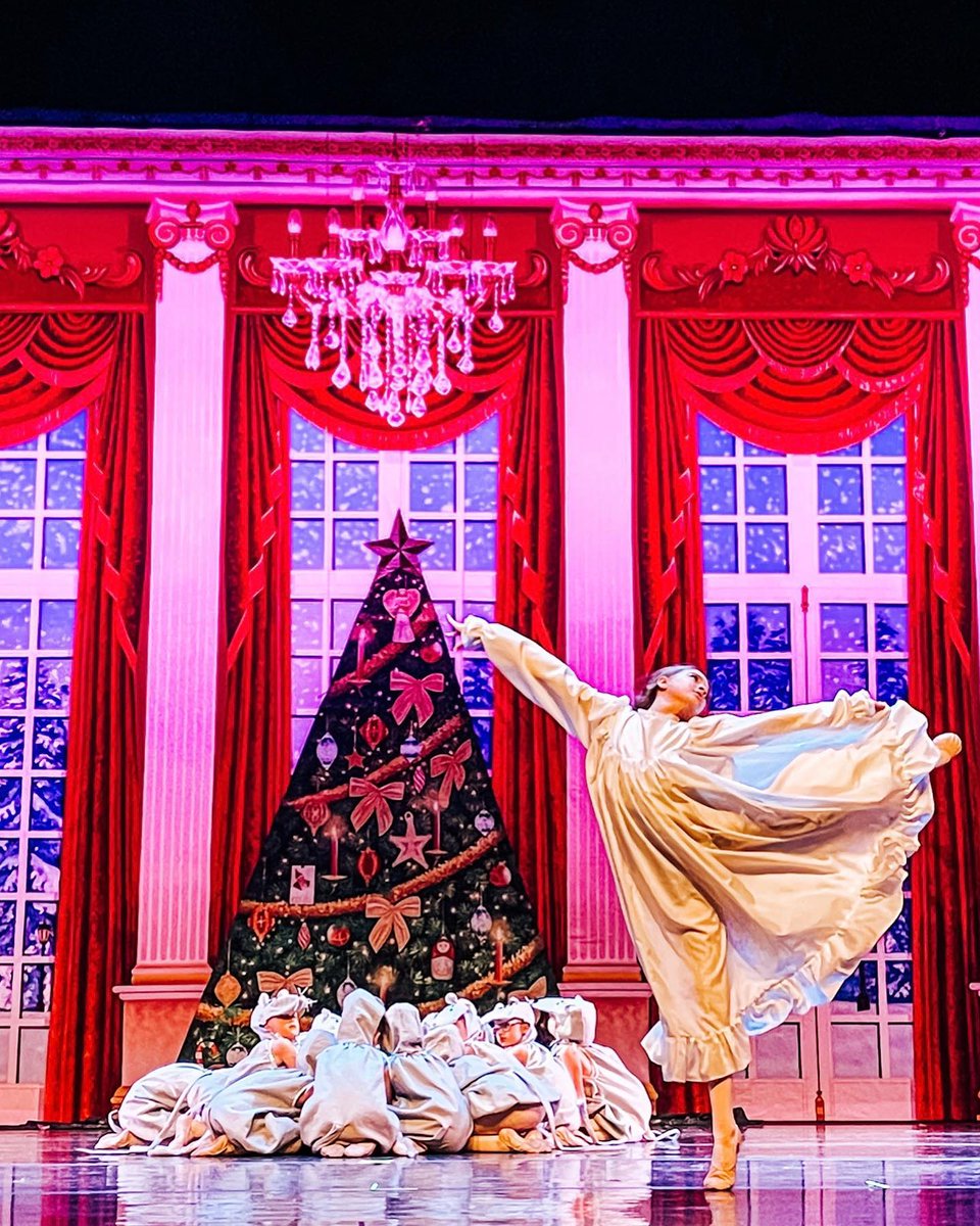 T. Spires tweet media