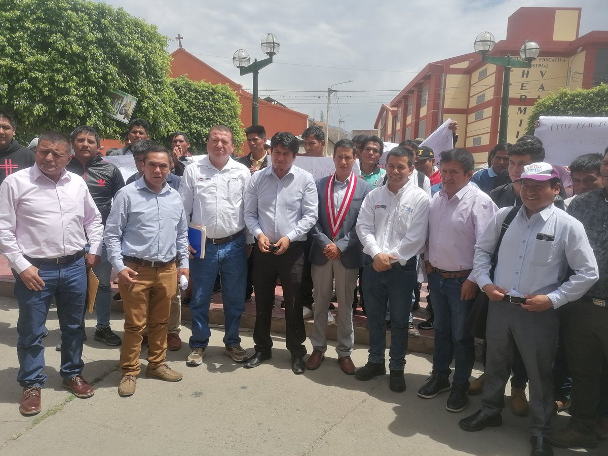 OSFEDI1's tweet image. ☑️💪👏En un hecho sin precedentes el Gobierno Regional de #Huánuco aprobó con 13 votos a favor la aprobación de transferencia Financiera en beneficio de 44 planes de negocio en diferentes localidades de la región, impactando en la mano de obra local directa @AGROIDEASPeru