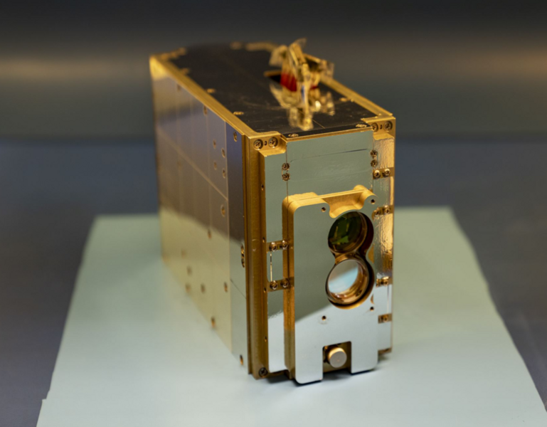SpaceRef's tweet photo. Communications System Achieves Fastest Laser Link From Space Yet https://t.co/SVHf4b5NbR #spacecommerce https://t.co/x7gN7Ts9Gi
