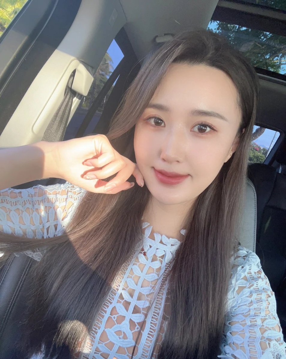 lily5319786's tweet photo. From perfection to innovation in work is my own value, the process of my own progress, and the courage to show that I have confidence and the ability to meet challenges. https://t.co/wJPbRN74cM