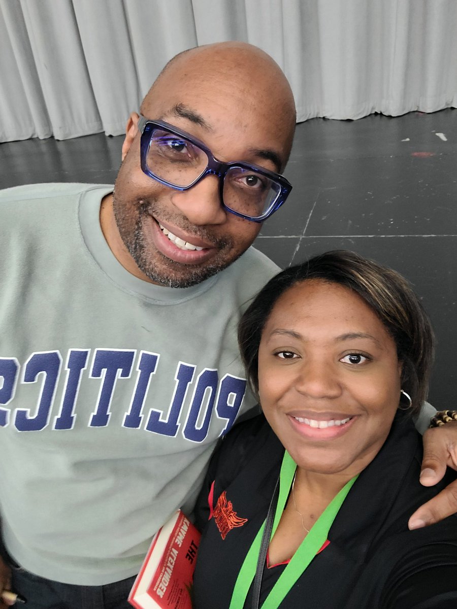 #kwameshowedup to <a href="/DHMiddleAPS/">Dorothy Hamm Middle School</a> <a href="/dhms_ptsa/">Dorothy Hamm MS PTSA</a> and surprised <a href="/SallyDonnelly1/">Sally Donnelly</a> and our 7th graders!!!! We kept the secret!!!