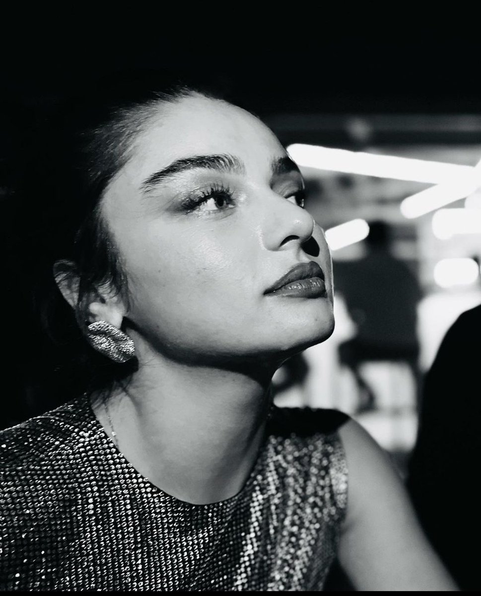 zetherealll's tweet photo. Nasıl zerafet Allahım çok güzelsin 💙 https://t.co/bRKj442mYR