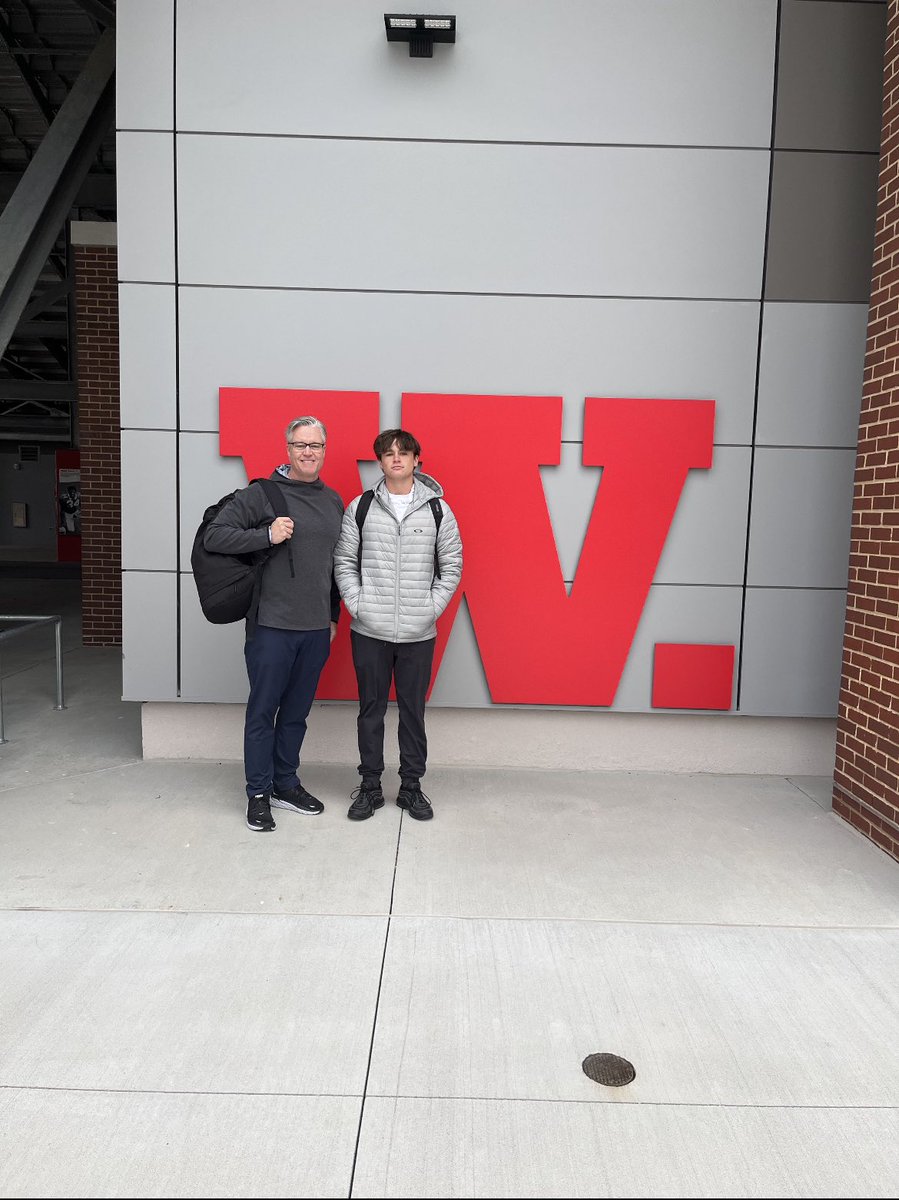 Thank you Wabash and <a href="/CoachRidings/">Mike Ridings</a> for the unofficial visit to Wabash College I really enjoyed it all ❤️🤍!