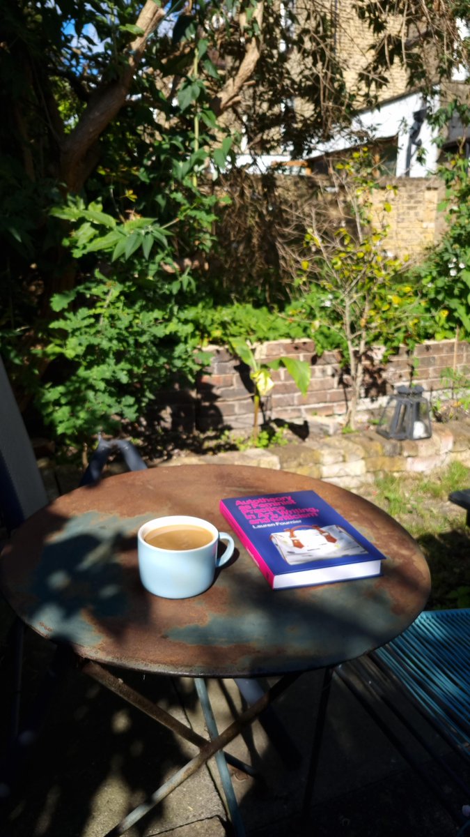 —𝘈𝘶𝘵𝘰𝘵𝘩𝘦𝘰𝘳𝘺 𝘢𝘴 𝘢 𝘍𝘦𝘮𝘪𝘯𝘪𝘴𝘵 𝘗𝘳𝘢𝘤𝘵𝘪𝘤𝘦 𝘪𝘯 𝘈𝘳𝘵, 𝘞𝘳𝘪𝘵𝘪𝘯𝘨 𝘢𝘯𝘥 𝘊𝘳𝘪𝘵𝘪𝘤𝘪𝘴𝘮 by Lauren Fournier <a href="/lgfournier/">Lauren Gabrielle Fournier</a> (<a href="/mitpress/">The MIT Press @mitpress.bsky.social</a>, 2021)