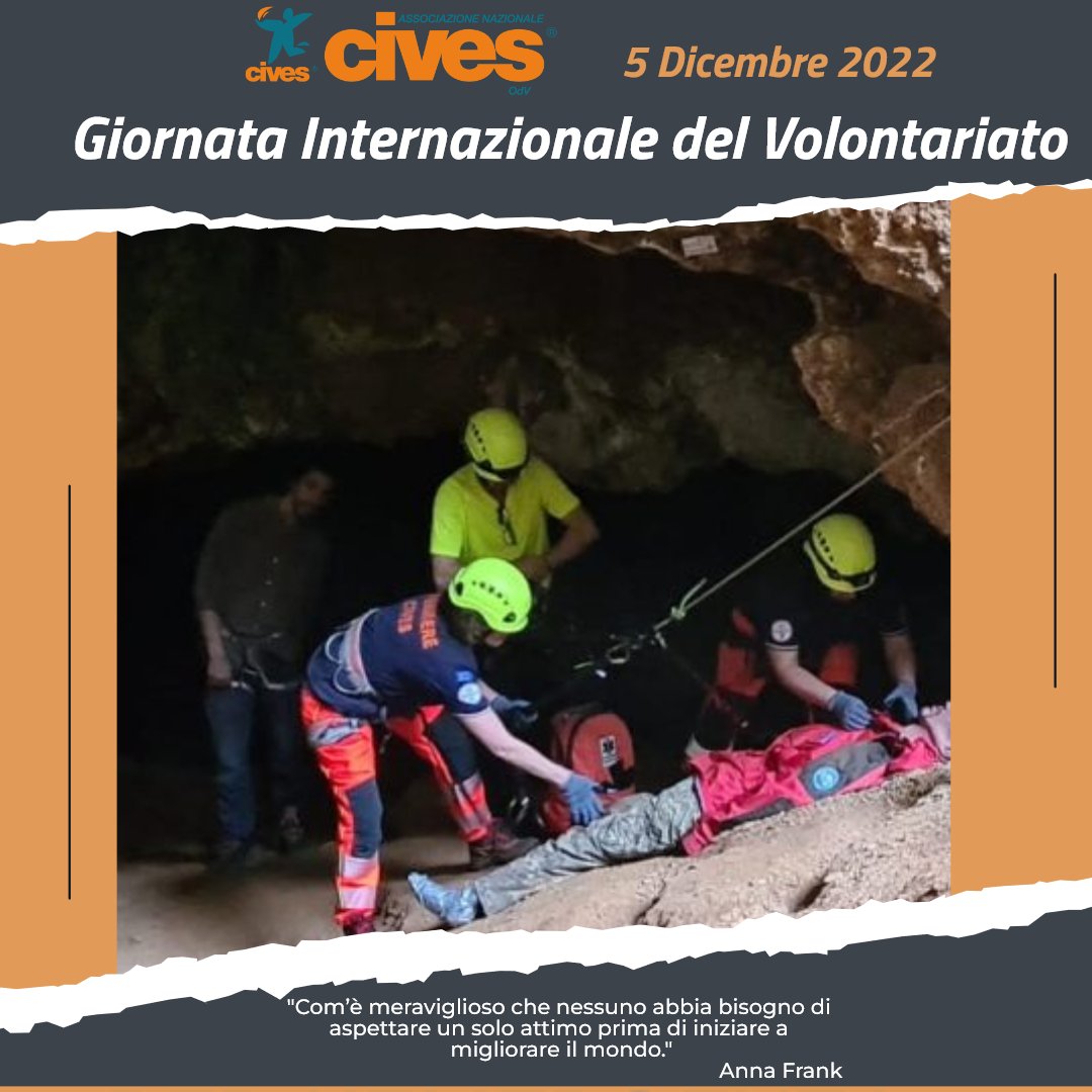 cives_odv's tweet photo. "Com’è meraviglioso che nessuno abbia bisogno di aspettare un solo attimo prima di iniziare a migliorare il mondo." (Anna Frank)
#GiornataInternazionaledelVolontariato
#Volontariato #CIVES #Infermieri https://t.co/jcUGvkGsHw