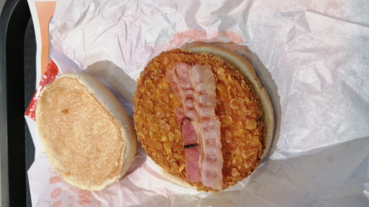 Que me cobren 50 cnt de más.... <a href="/burguerkingfk/">Burguer King</a> #mugreking