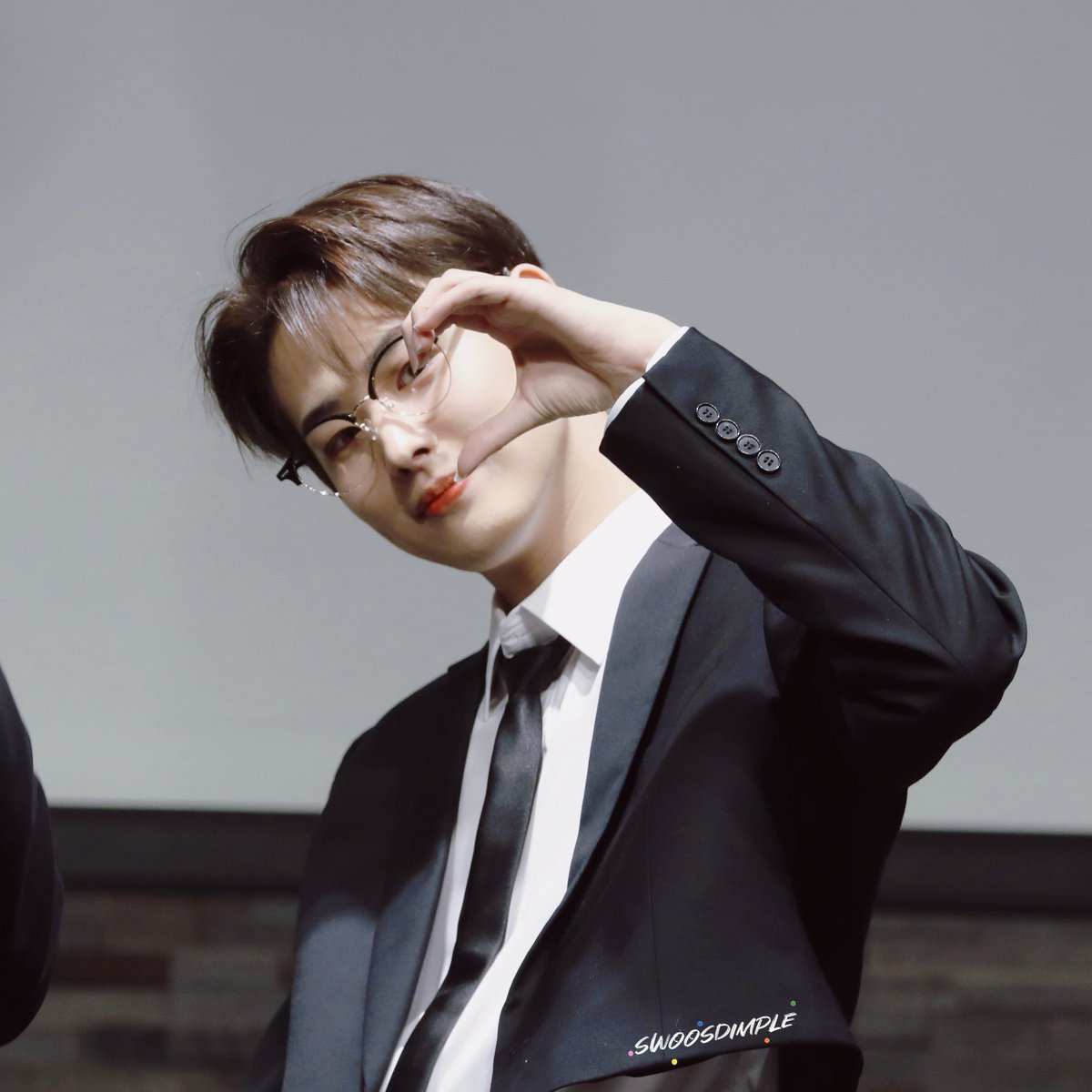DonyangDo's tweet photo. 221127 케타포 팬싸
귀여미들 🫠

#VICTON #빅톤 #筆筒
 #병찬 #수빈 #秉燦 #秀彬
 #Byungchan #Subin
#Choice #Virus #바이러스 https://t.co/G059HTvj9o