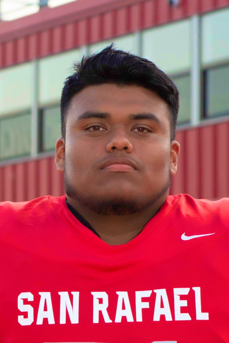 ❗️Football - First Team 👀❗️

Congratulations Amos Munoz

Coach: “He anchored the offensive line playing guard and center throughout the season. He was a tough, physical player that helped create big holes in the rushing attack and protect in the passing game” 

<a href="/westcoastpreps_/">West Coast Preps</a>