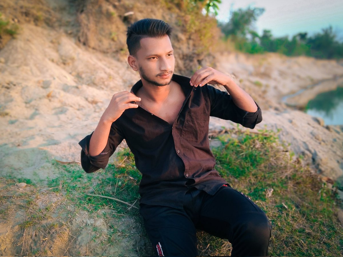 RafsanKhanRobin's tweet photo. How Are You?
Location Is The Barmaputra River.
Mymensingh, Bangladesh. 🇧🇩🇧🇩🇧🇩 https://t.co/ahsHFwAZ6k