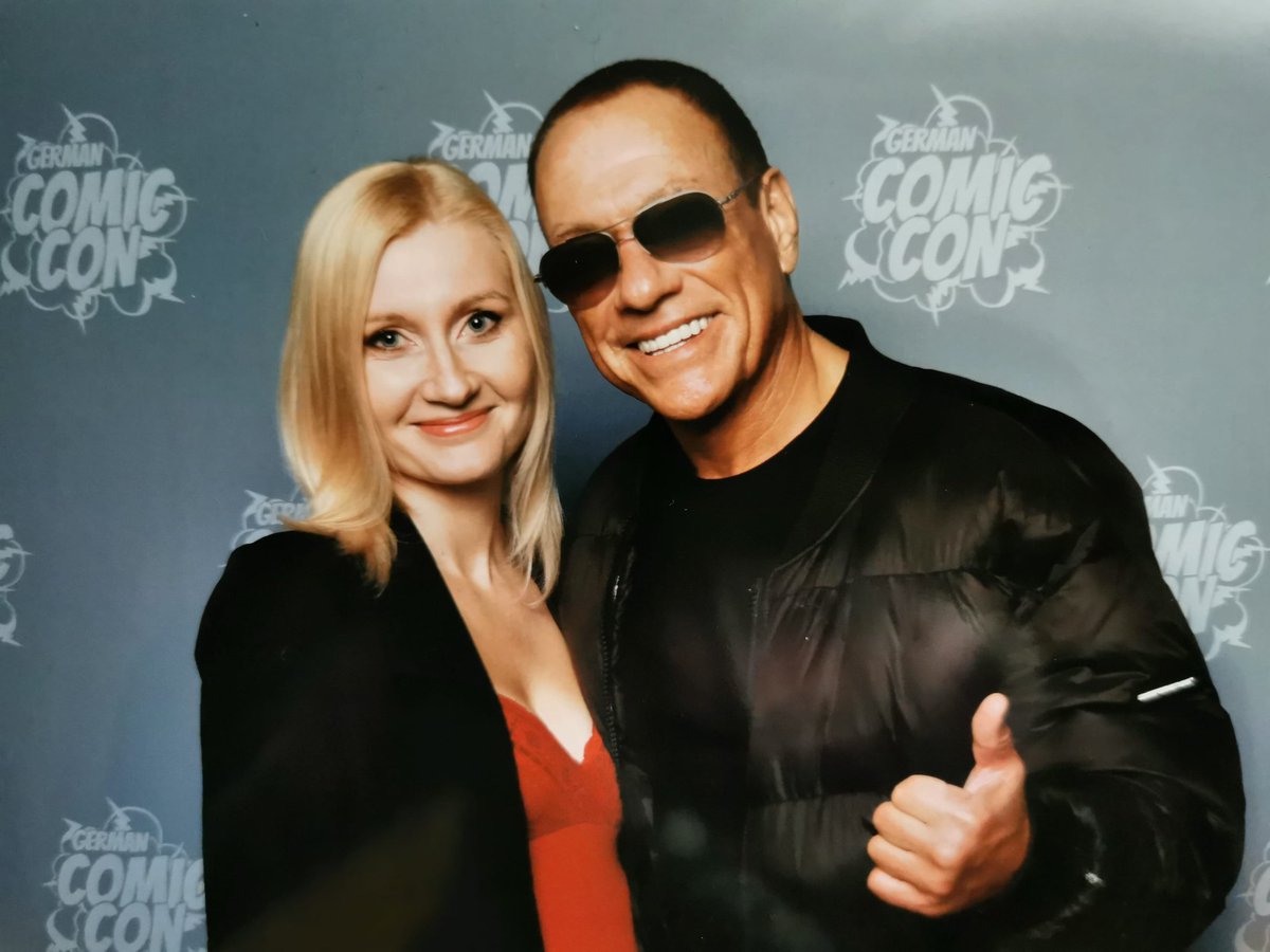 For many years I dreamed of meeting him in person. And you know what? Dreams come true, they just need a little help. One of a kind <a href="/JCVD/">Jean-Claude Van Damme</a>
It literally left me speechless.

#jeanclaudevandamme #jcvd #DREAMSCOMETRUE #GermanComicCon