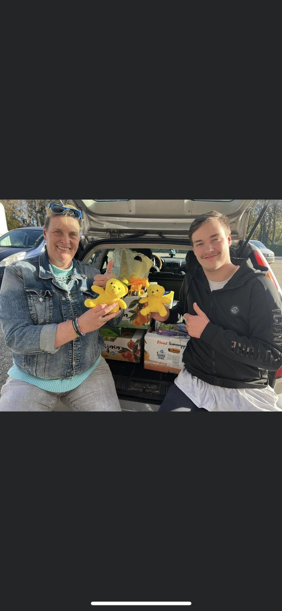 <a href="/DeGraafschap/">De Graafschap</a> en <a href="/DchemUitdaging/">D'chemse Uitdaging</a> wensen alle Superboeren een fijne Pakjesavond 🎁 💙 na het inzamelen van duizenden cadeautjes. Zie: degraafschap.nl/maatschappelij…