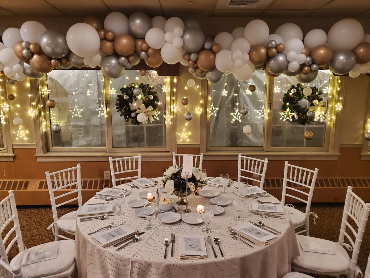 WCGandCC's tweet photo. Charity Ball 2022!

@topiary219
@chefsetharnold
@kakedbykara

#westchestergolfandcountryclub #wcgandcc #westchesterpa #chestercountypa #westchestercountryclub #chestercountycountryclub #membership #holidays #holidayseason https://t.co/d24sSpi43k