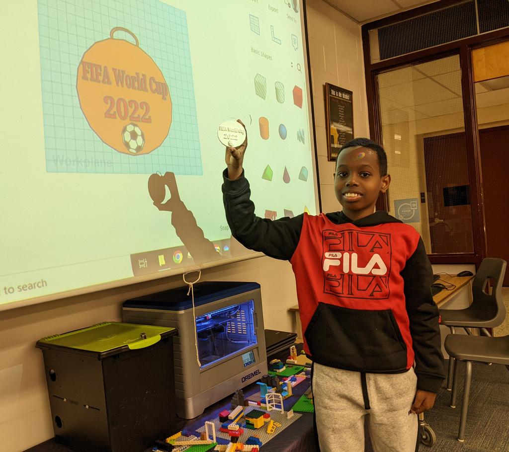 From thought ➡️concept ➡️digital creation ➡️physical creation (next up, the paint station).. Well done, Shane!! 🥳 <a href="/PeelSchools/">Peel District School Board</a> #EML #EdTech #MundenPark #3Dprinting <a href="/tinkercad/">Tinkercad</a> <a href="/dremel/">Dremel</a>
