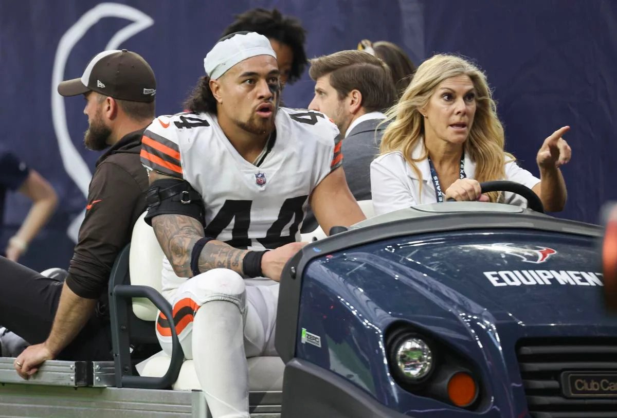 MoreForYou_CLE's tweet photo. #Browns announce Sione Takitaki has a torn ACL. Brutal. https://t.co/1jDbUJxhUB